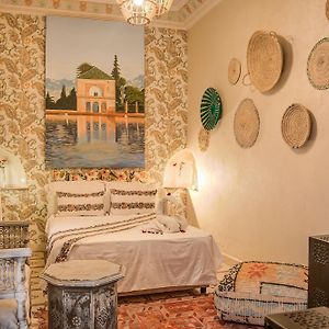 Kamer met een Queen Size Bed